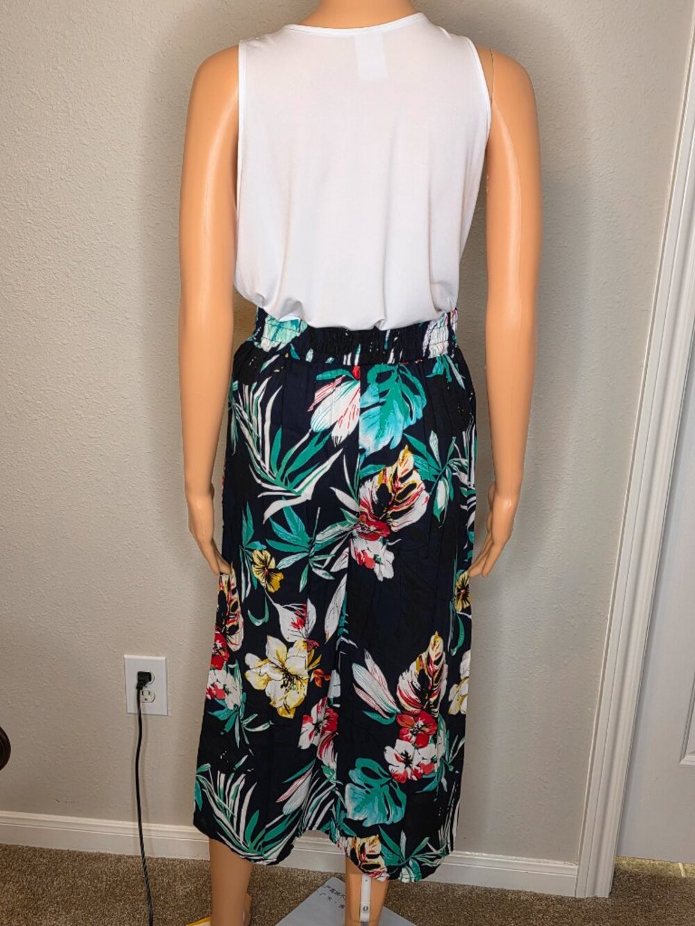 GM Fashion USA New Floral casual high waisted wide leg pants one size. - Picture 12 of 12